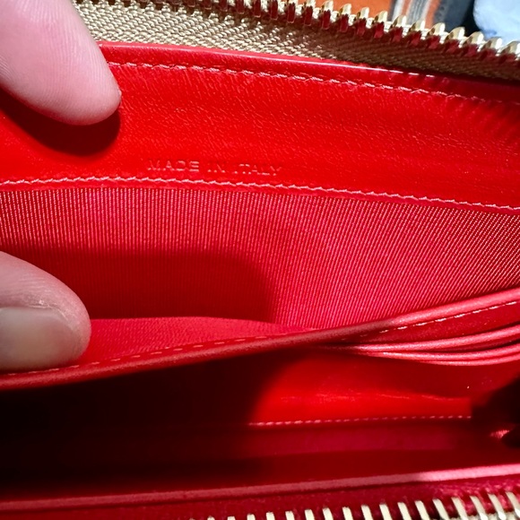 COPY - CHRISTIAN LOUBOUTIN❤️🌟 SPIKED TAN ZIPPY WALLET. NO BOX NO DUST BAG - Picture 6 of 6